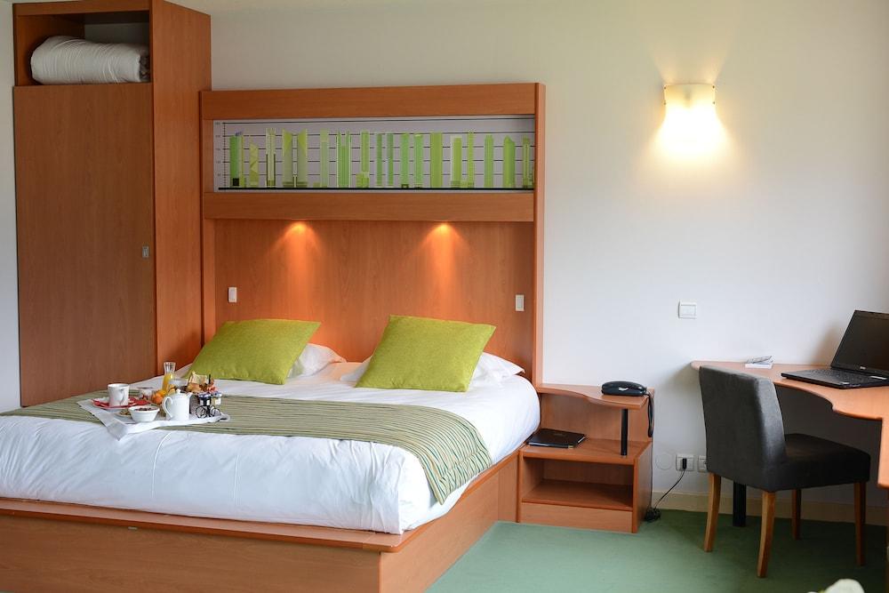 Hotel Archamps Porte Sud De Geneve Exterior photo