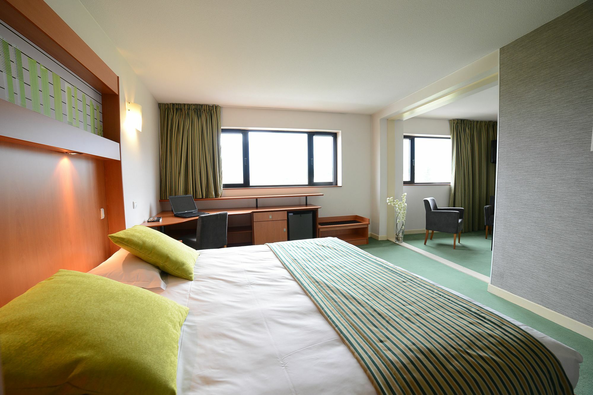 Hotel Archamps Porte Sud De Geneve Exterior photo