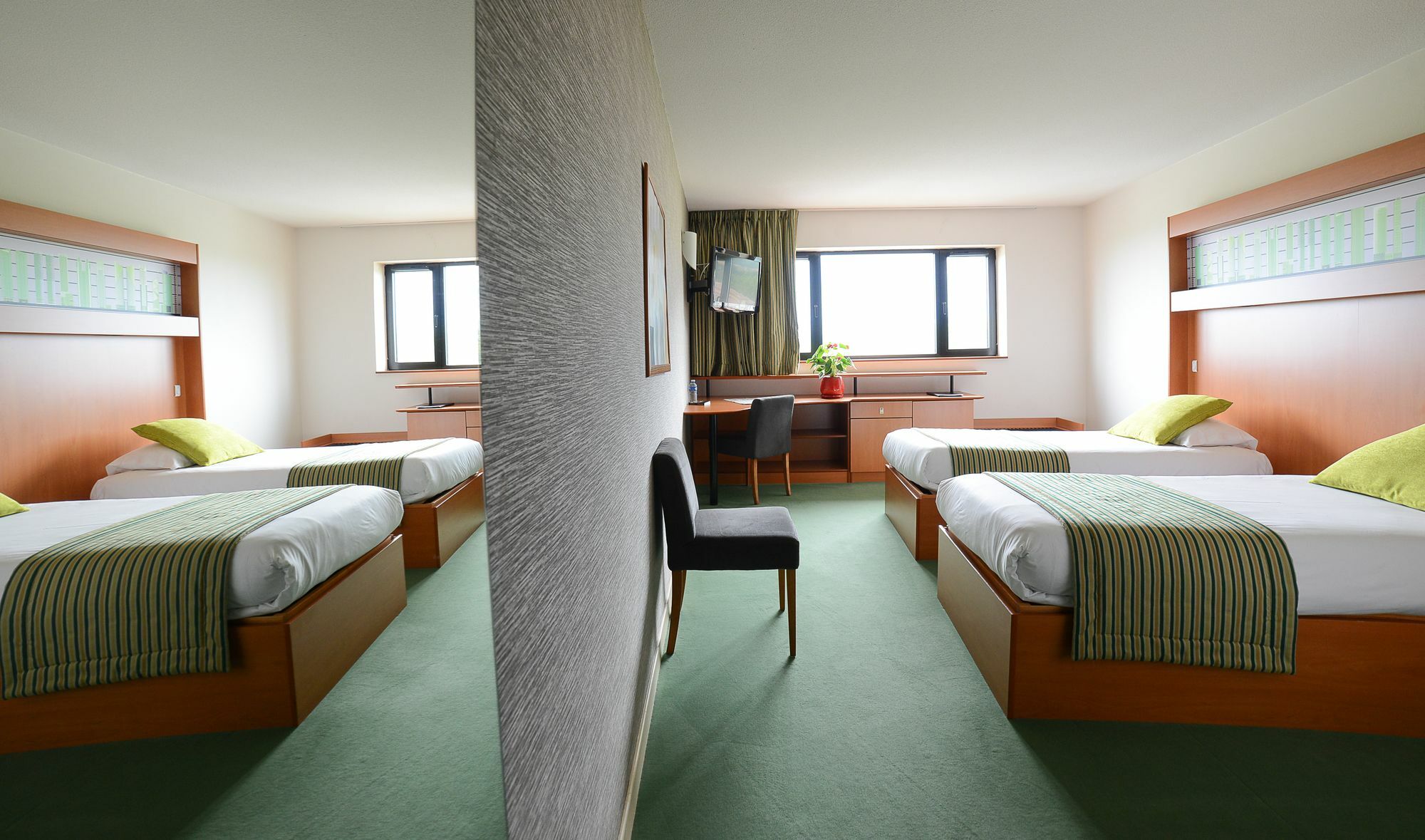 Hotel Archamps Porte Sud De Geneve Exterior photo